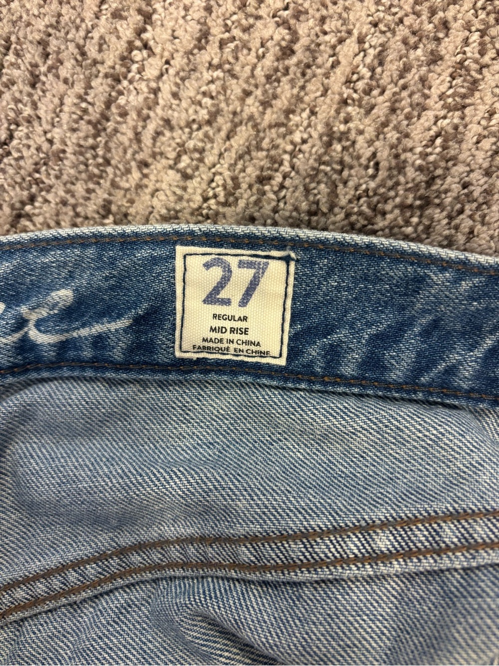 “We The Free” Women’s Distressed High-Rise Blue Jeans. Size 27. - Picture 9 of 9